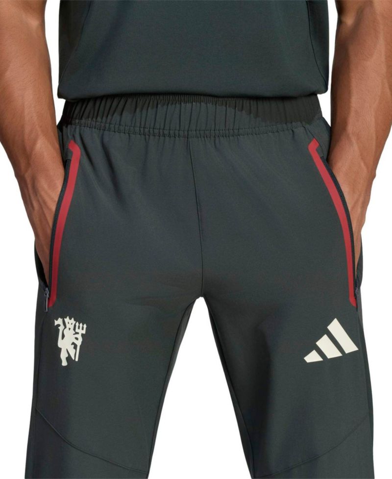 Men's Manchester United Tiro Tech Tapered Leg Pants