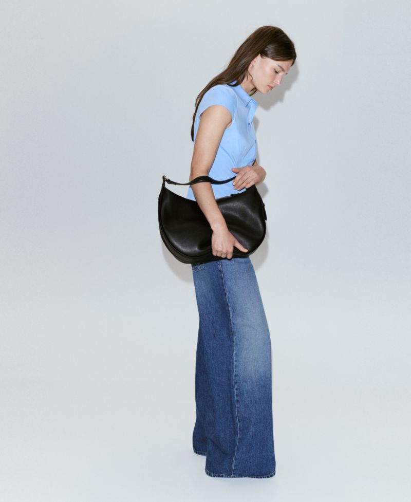 Women's Fitted Short-Sleeved Shirt