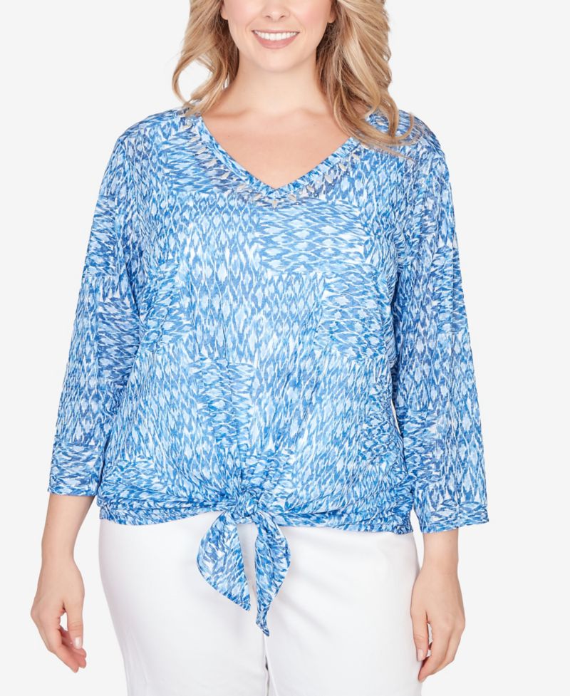 Plus Size Printed Knit Burnout 3/4 Sleeve V-Neck Top