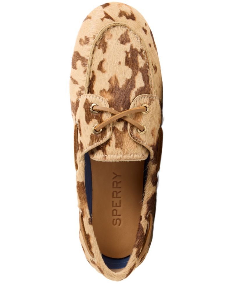 Women's Slim Lace-Up Boat Shoes