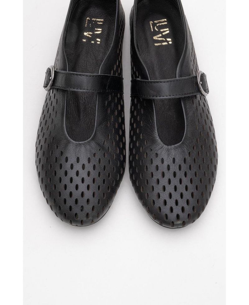 Forever and Always Shoes Women's Arian Leather Ballet Flat