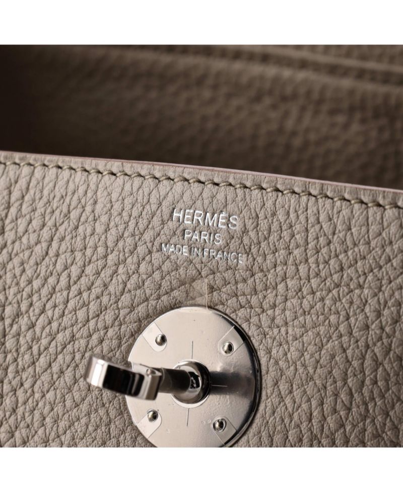 Pre-Owned Hermes 26 Lindy Bag Clemence