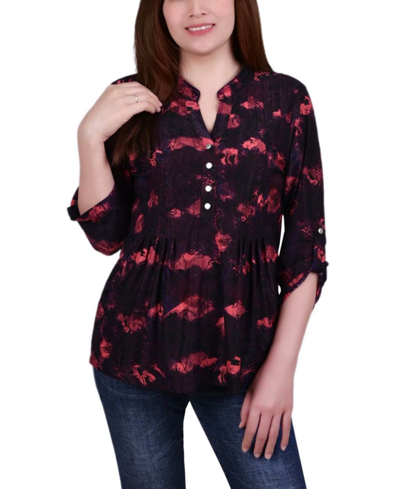 Petite 3/4 Roll Tab Sleeve Printed Pintuck Top