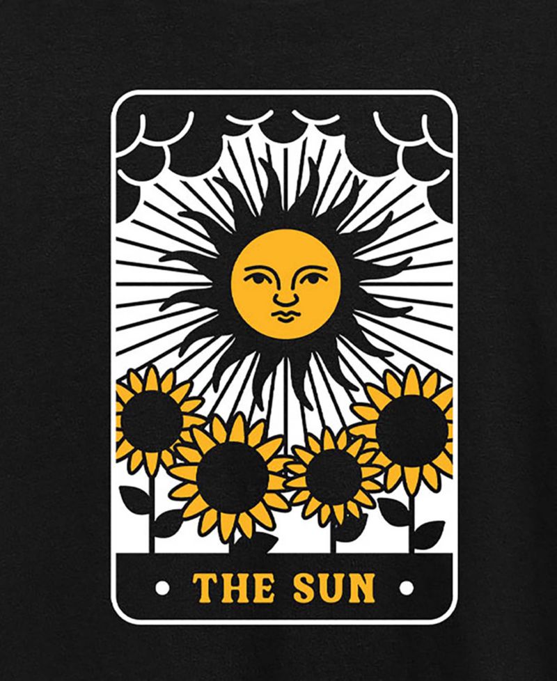 Trendy Plus Size The Sun Tarot Card Graphic T-shirt