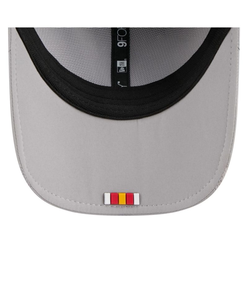 Men's Gray Kansas City Chiefs 2025 Sideline M-Crown 9FORTY Adjustable Hat