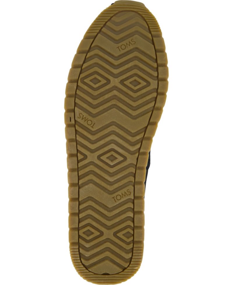 Women's Resident Plus Almond Toe Sneakers