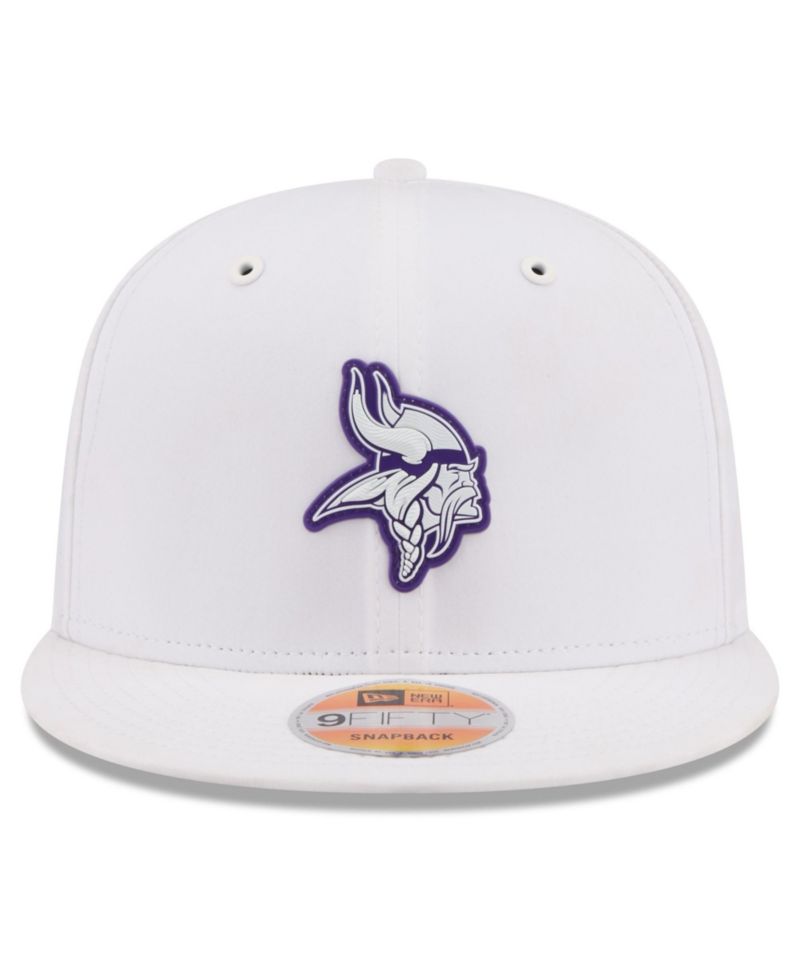 Men's White Minnesota Vikings 2026 Sideline 9FIFTY Snapback Hat