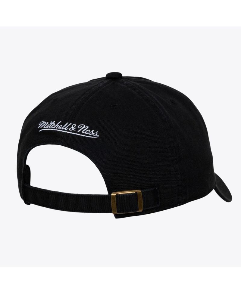Men's and Women's Black White Boston Red Sox 1904 Strapback Adjustable Hat