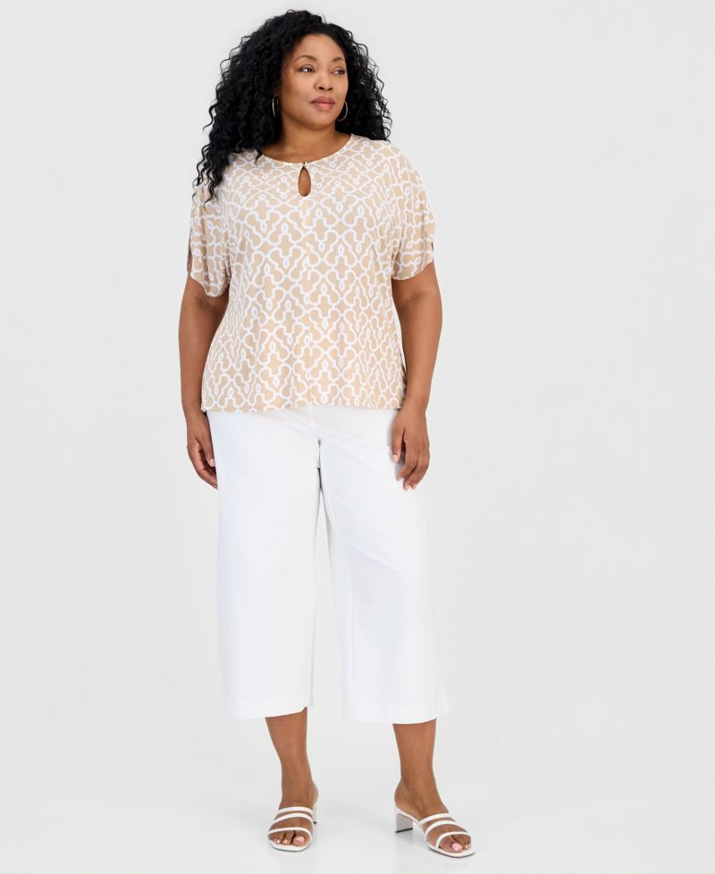 Petite Printed Keyhole Split-Sleeve Top
