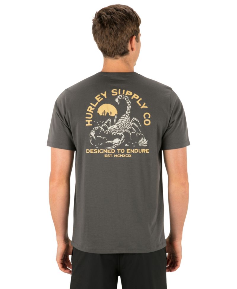 Men's Subtle Logo Artwork At The Left Chest T-Shirt