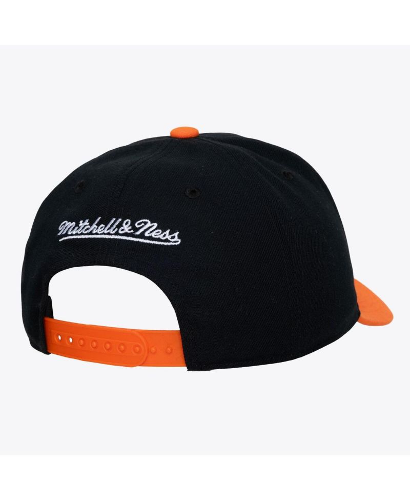 Men's Black New York Knicks Hardwood Classics Legendary Away Pro-Pinch Adjustable Hat