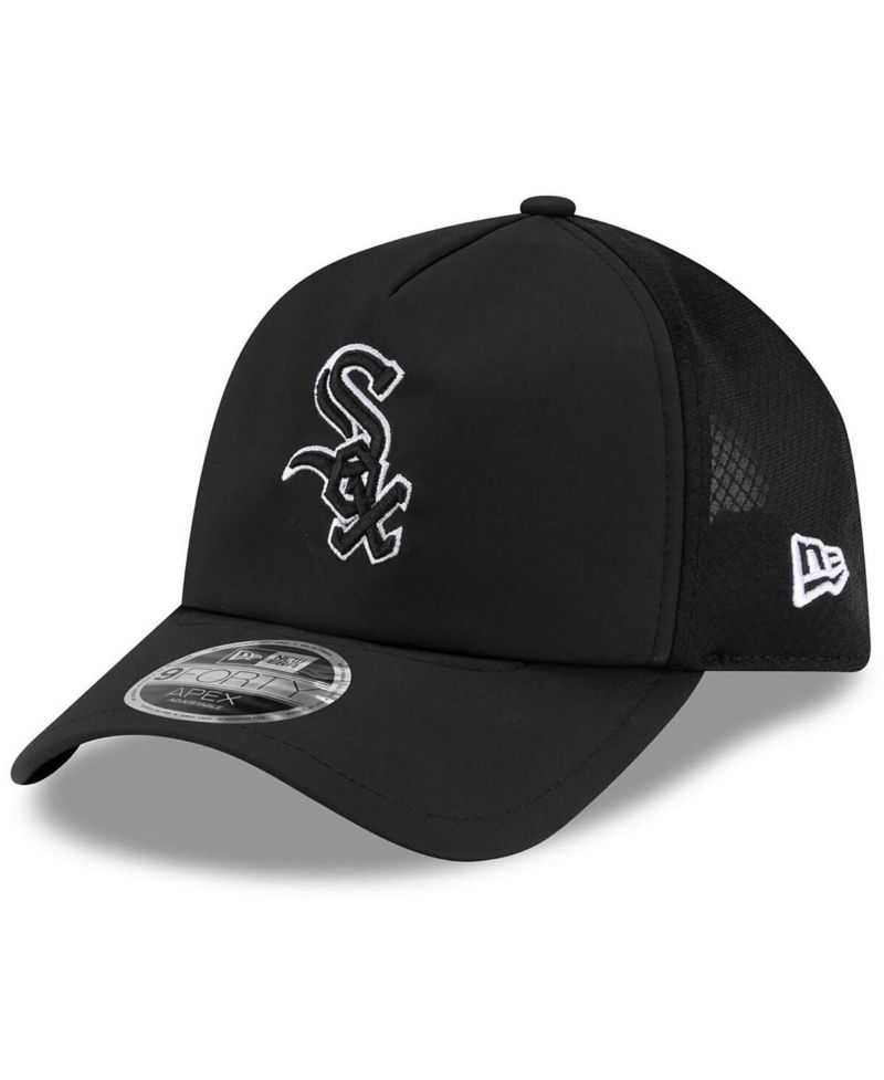 Men's Black Chicago White Sox 2026 Batting Practice Apex 9FORTY Adjustable Trucker Hat