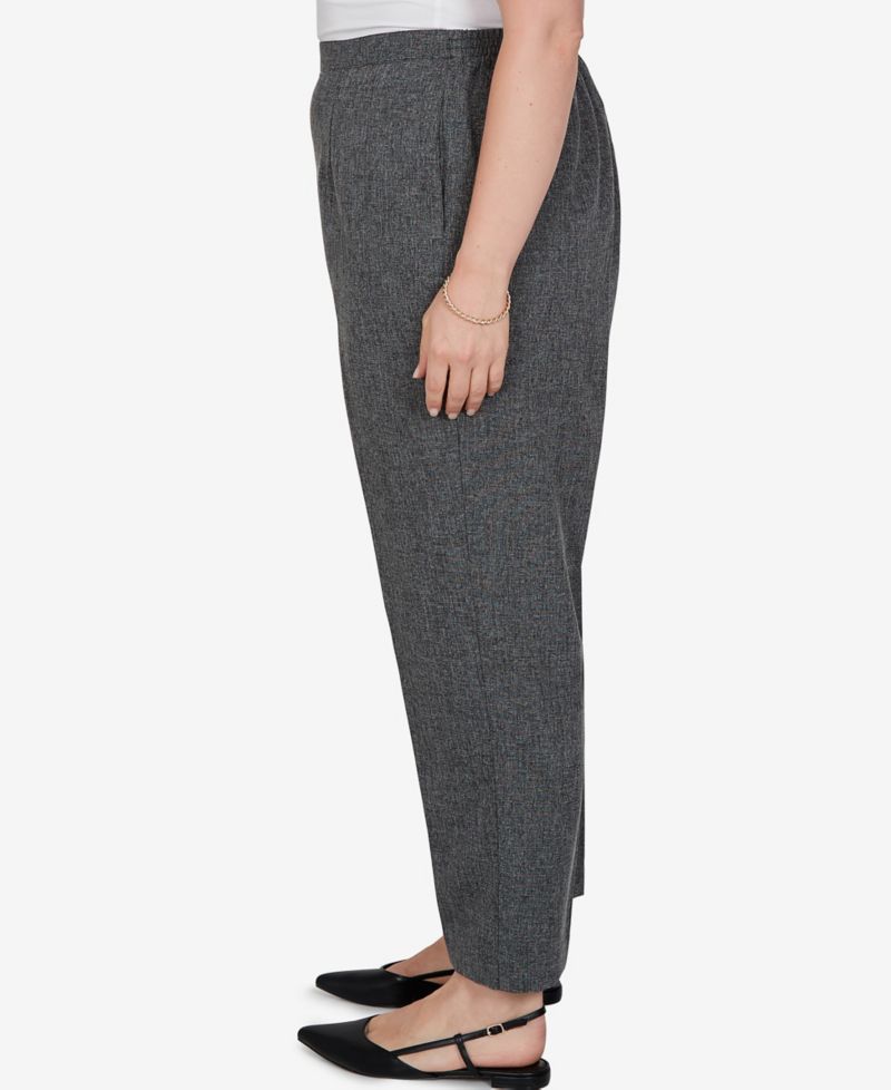 Plus Size Pull-On Mid-Rise Straight Pants