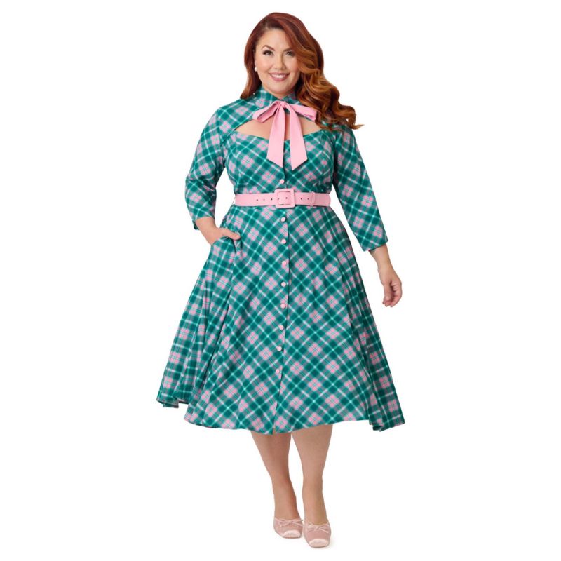 Plus Size Sweetheart Neck Swing Dress
