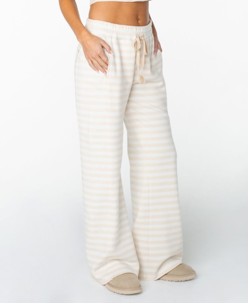 Women's Fringing Reefs Wide-Leg Stripe Star-Applique Sweatpants