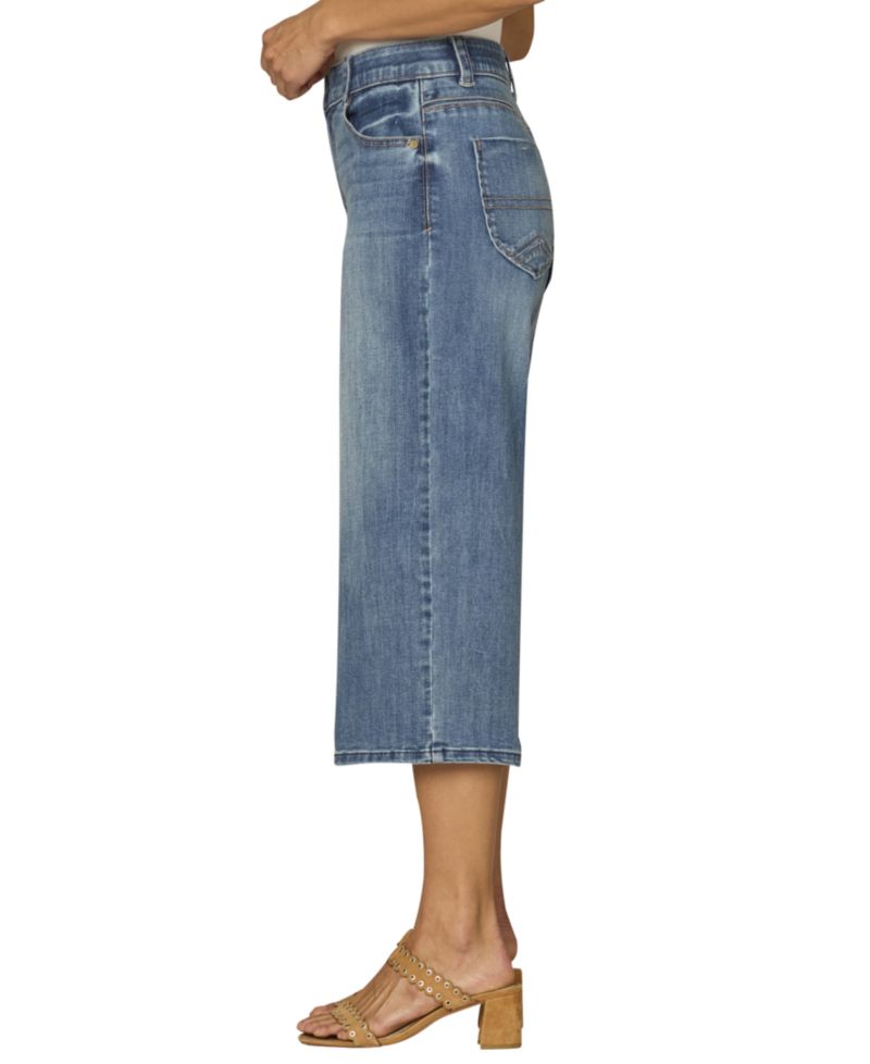 Petite High-Rise Wide-Leg Capri Jeans