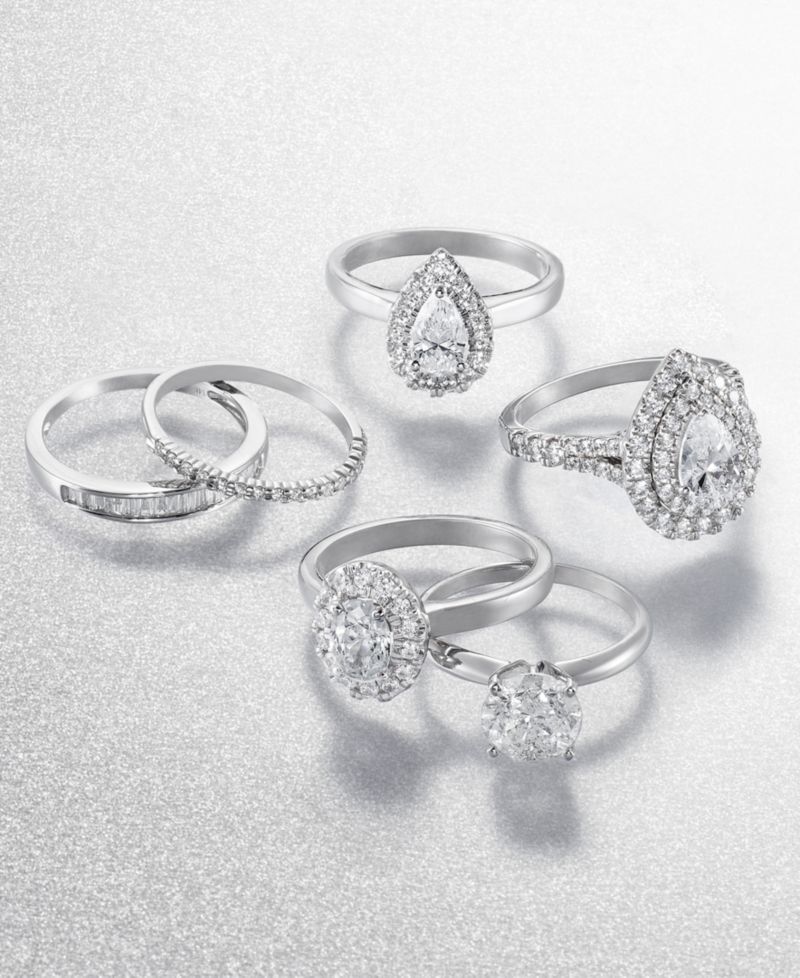 Diamond Oval Halo Engagement Ring (1 ct. t.w.) in 14k White, Yellow or Rose Gold