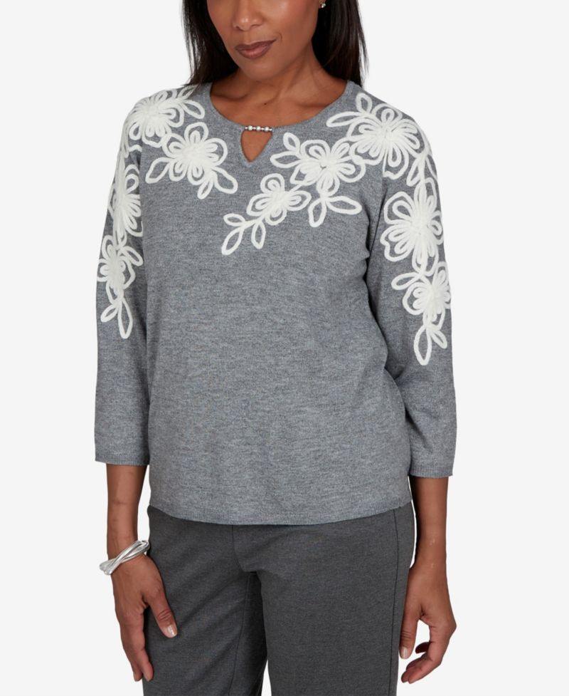 Petite Keyhole Floral-Embroidery 3/4-Sleeve Pullover