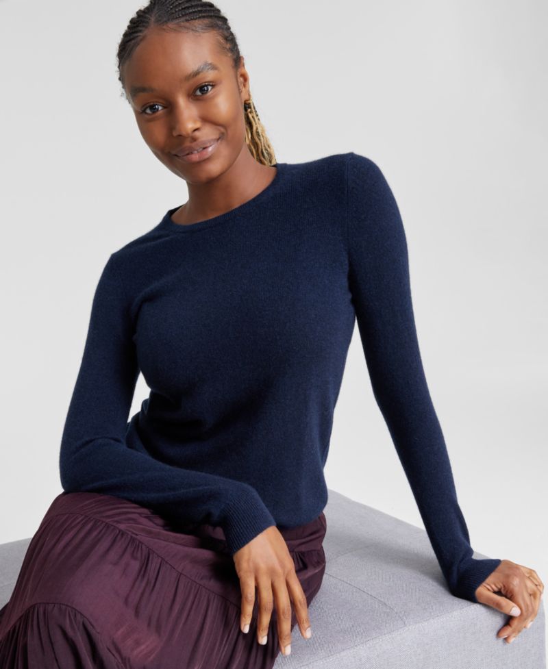 100% Cashmere Women's Petite Long-Sleeve Crewneck Sweater