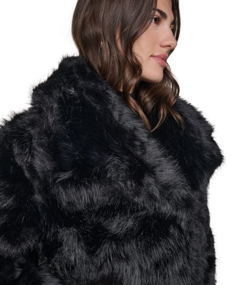Women's Short Faux Fur Coat