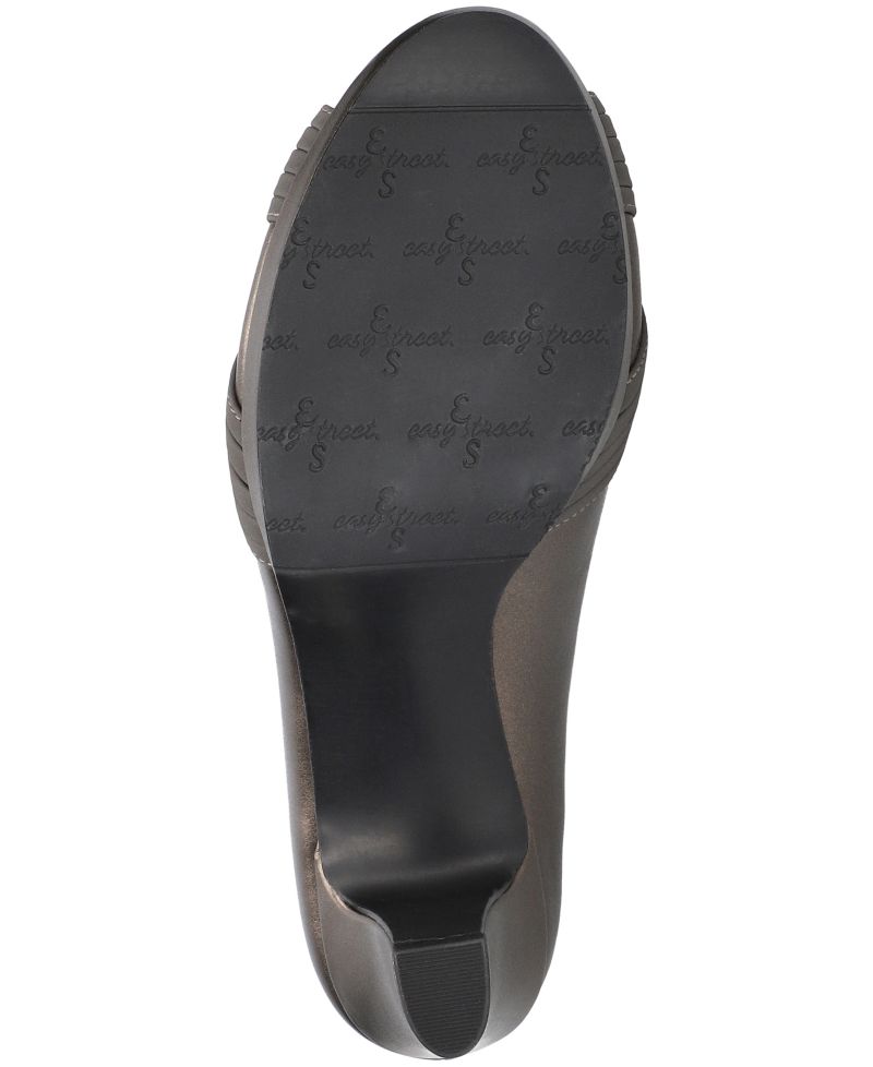Women's Lavish Platform Pumps