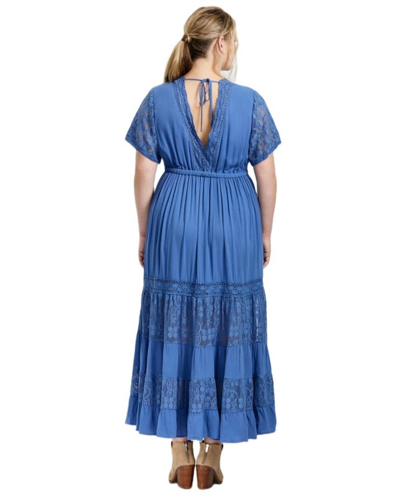 Women's Plus Size Raven Lace Maxi Dress