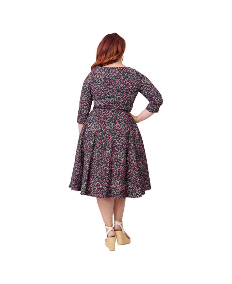 Plus Size Pleated Bust Swing Dress