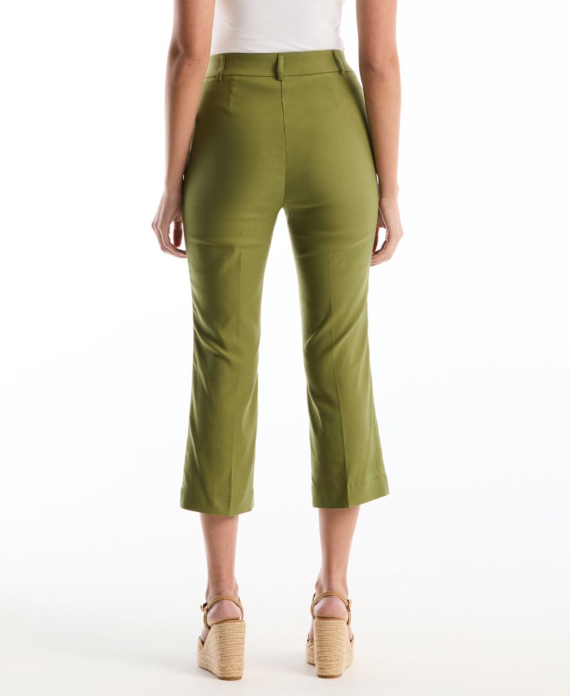 Petite Porkchop Pocket Kick Flare Capri Pants