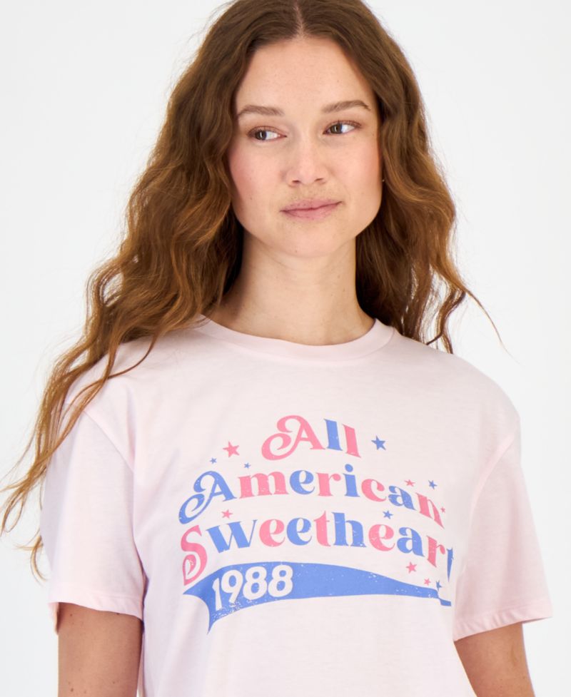 Juniors' American Sweetheart Graphic Print T-Shirt