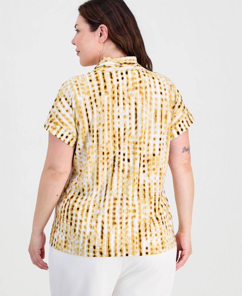Plus Size Printed V-Neck Short-Sleeve Blouse