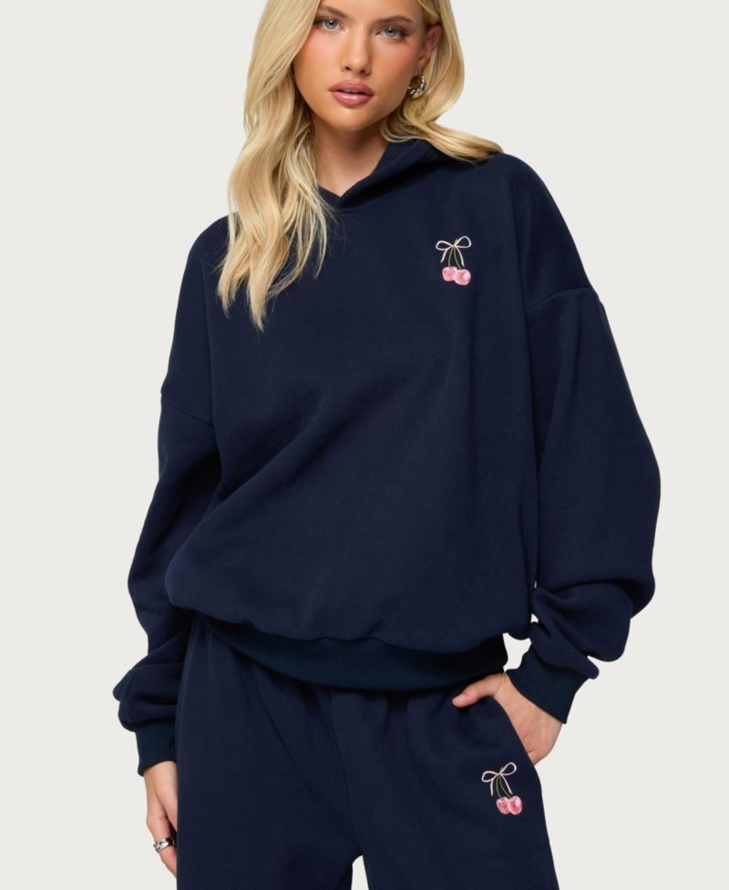 Women's I Don'T Chase I Attract Hoodie