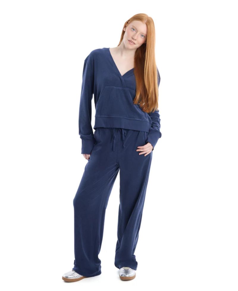 Women's Kangaroo Pocket Hoodie