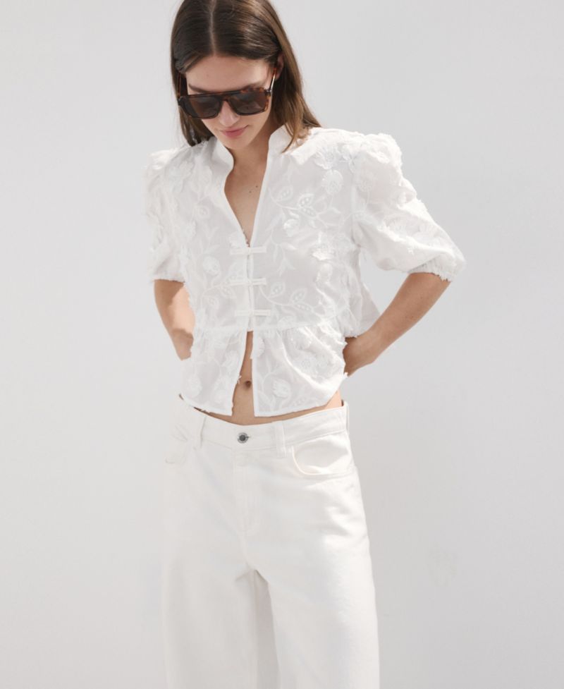 Women's Embroidered Puff-Sleeve Blouse