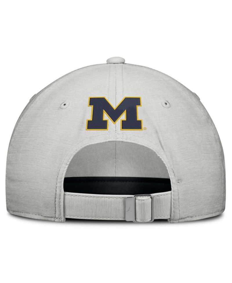 Men's and Women's Gray Michigan Wolverines 2026 On-Field Gameday Club Adjustable Hat