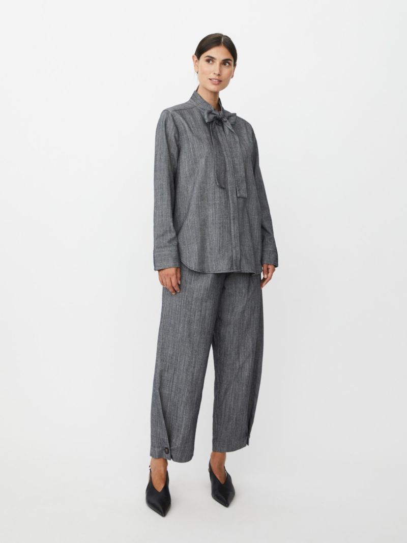 Women's Long Sleeve Neck Tie Shirt