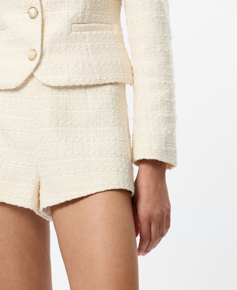 Women's Structured Curved Side Zipper Shorts