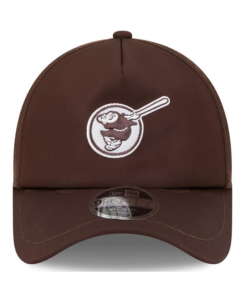 Men's Brown San Diego Padres 2026 Batting Practice Alternate Apex 9FORTY Adjustable Hat