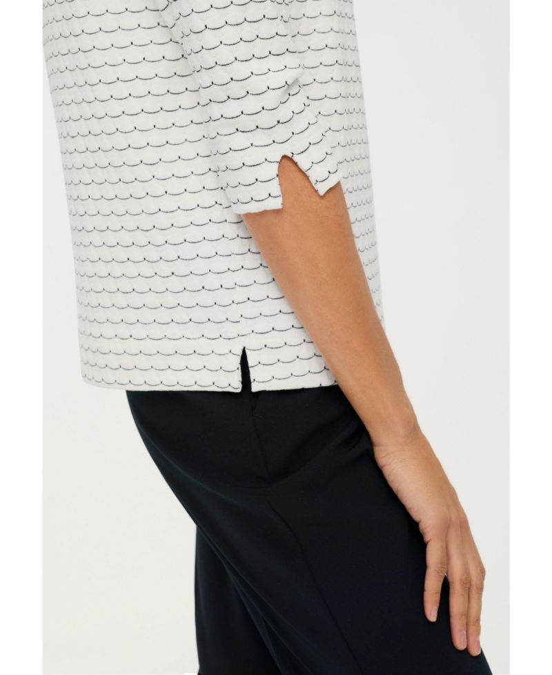 Women's Scallop Stripe Jersey Top