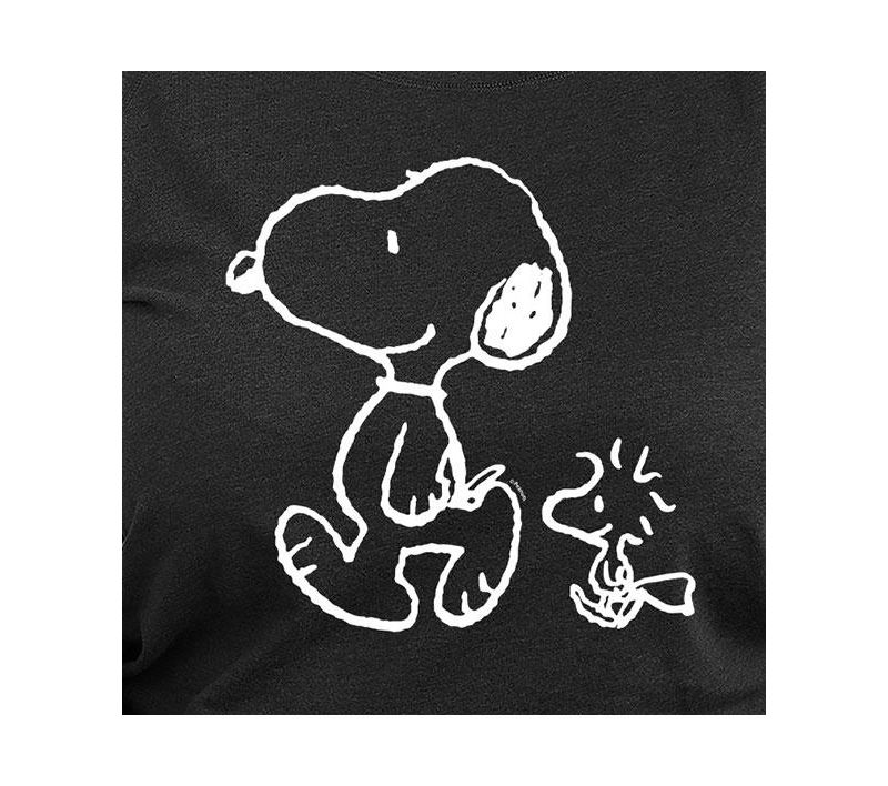 Plus Size Peanuts Snoopy Graphic Pullover T-shirt