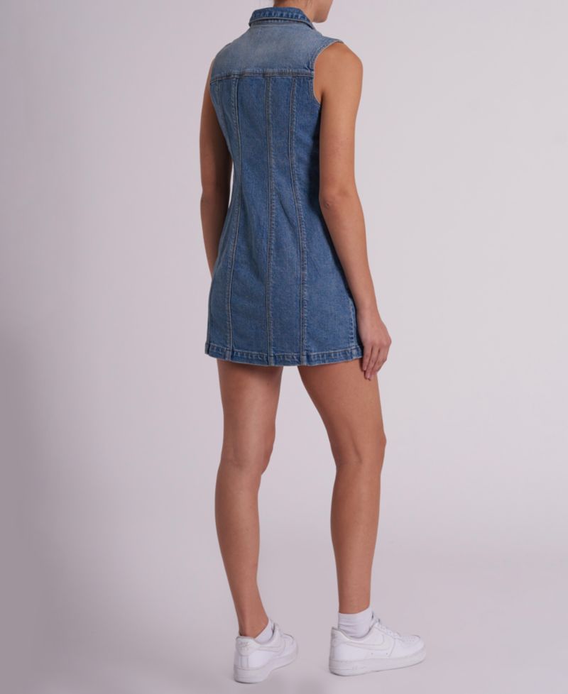 Women's Sleeveless Button-Up Dress