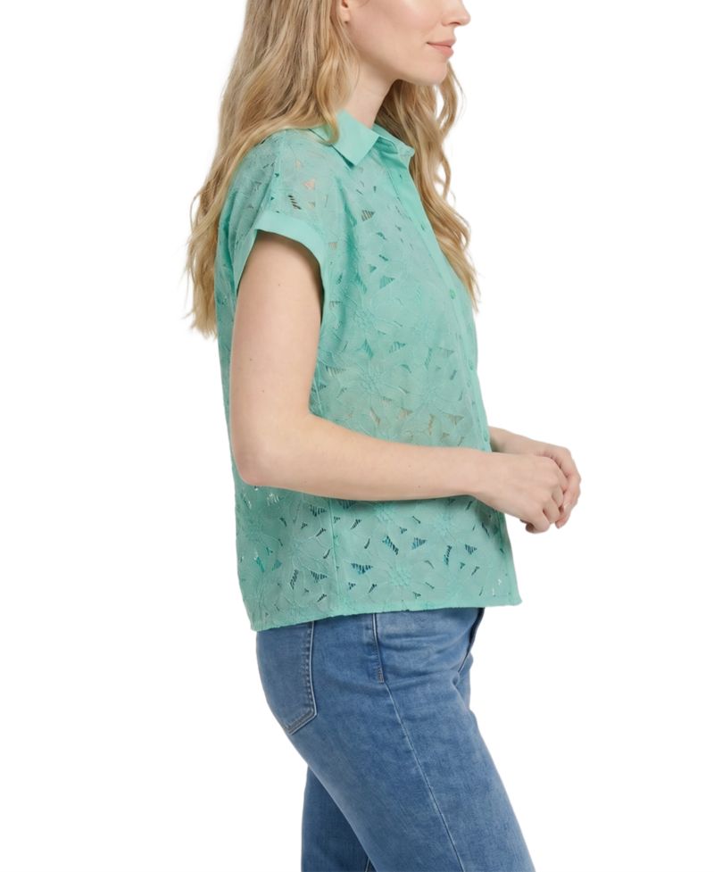 Women's Short-Sleeve Point-Collar Button-Down Top