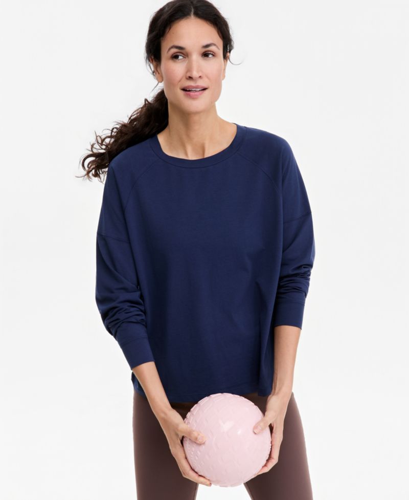 Women's Oversized-Fit Boyfriend Long-Sleeve T-Shirt