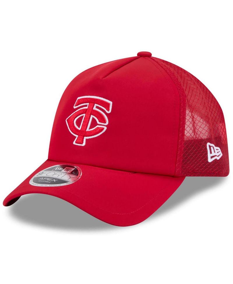 Men's Red Minnesota Twins 2026 Batting Practice Apex 9FORTY Adjustable Trucker Hat