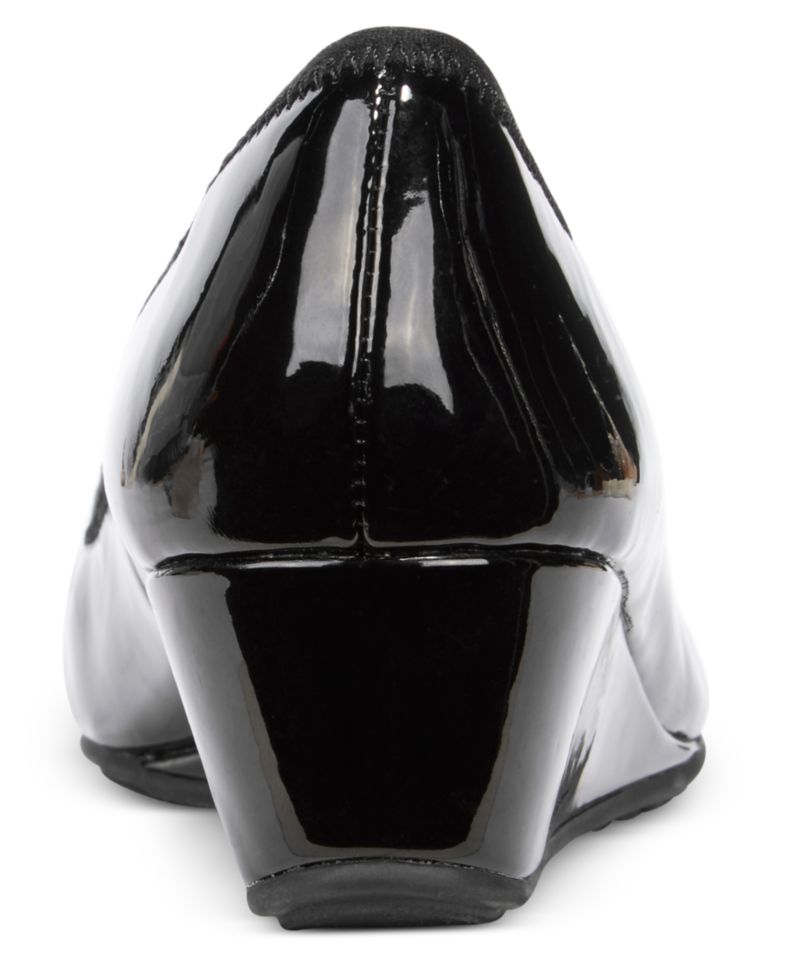 Women's Tad Wedge Pumps