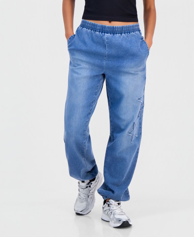 Juniors' High-Rise Star-Applique Denim Jogger