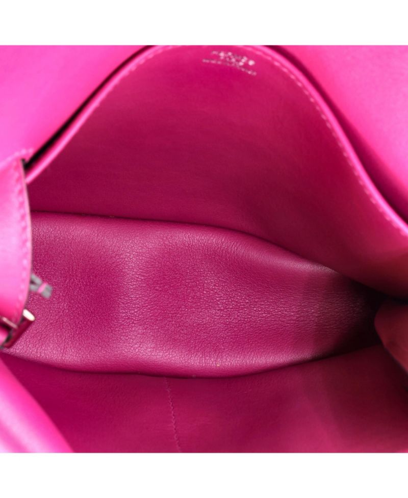 Pre-Owned Hermes 22 Halzan Bag Swift