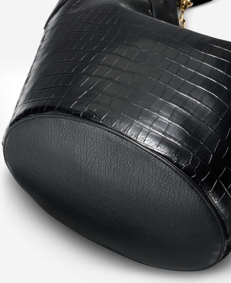 Gihsell Croco-Embossed Tote Bag
