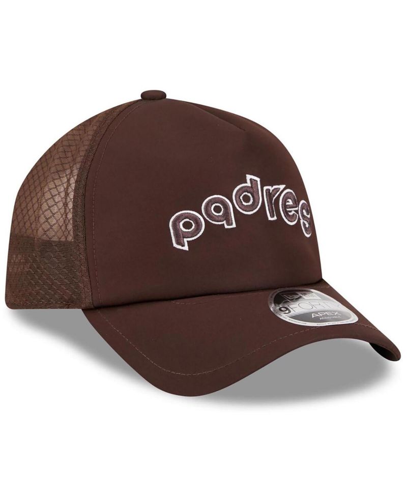Men's Brown San Diego Padres 2026 Batting Practice Alternate Apex 9FORTY Adjustable Hat