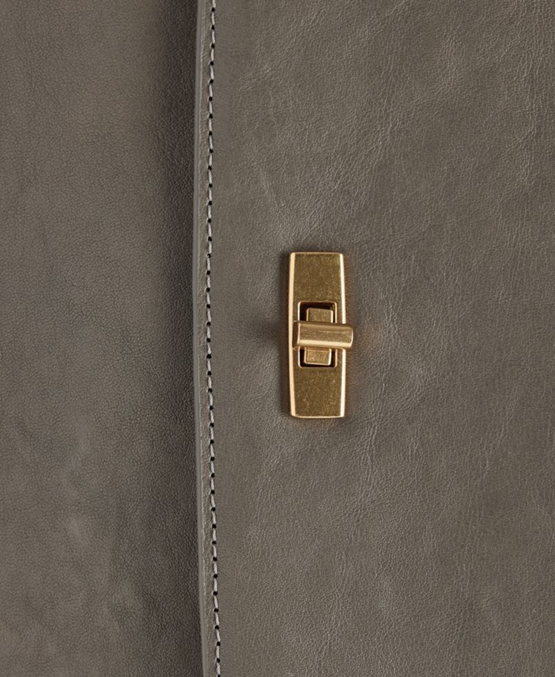 Women's Selection Medium Leather Flap Shoulder Bag