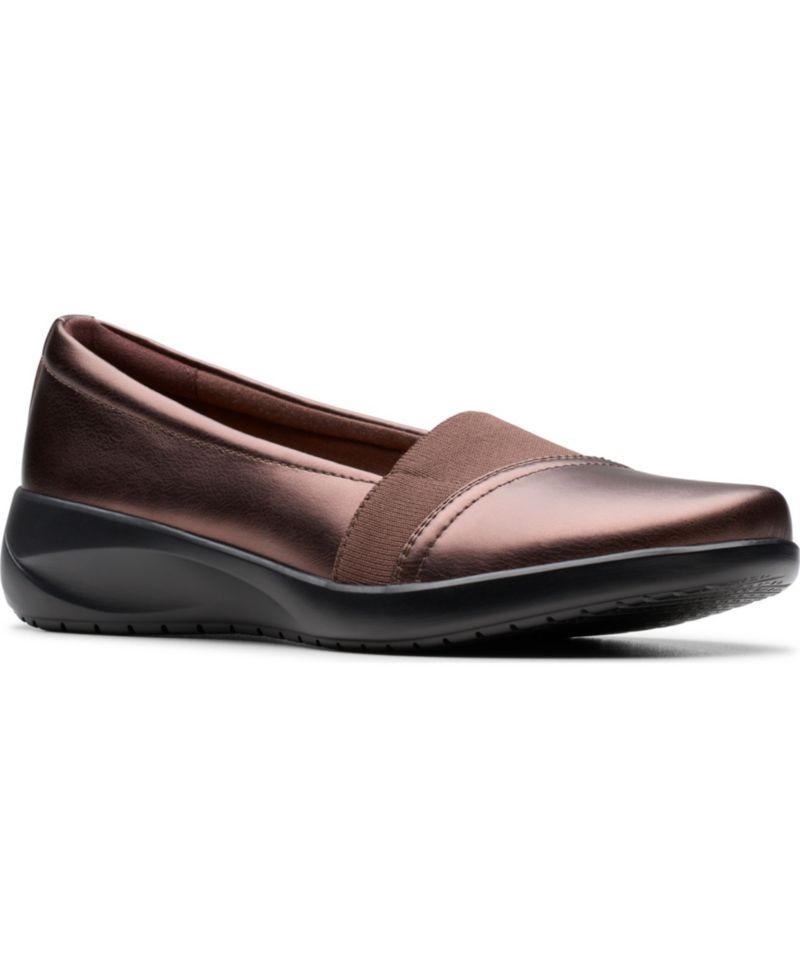 Women's Kaetlyn Rhea Round Toe Loafers